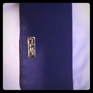 Henri Bendel Wallet